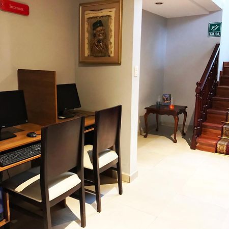Hotel Santiago De Compostella Suites كوينكا المظهر الخارجي الصورة
